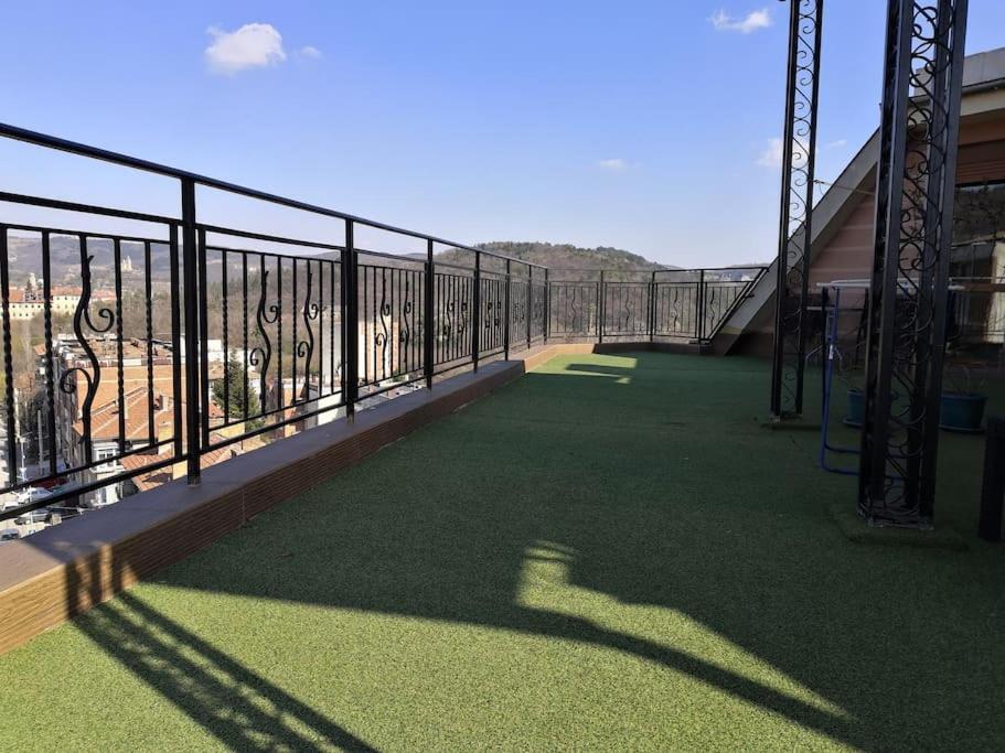 Unique Studio- Great Balcony And View! Parking Possibility! Veliko Tărnovo Exterior foto