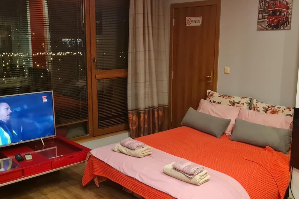 Unique Studio- Great Balcony And View! Parking Possibility! Veliko Tărnovo Exterior foto