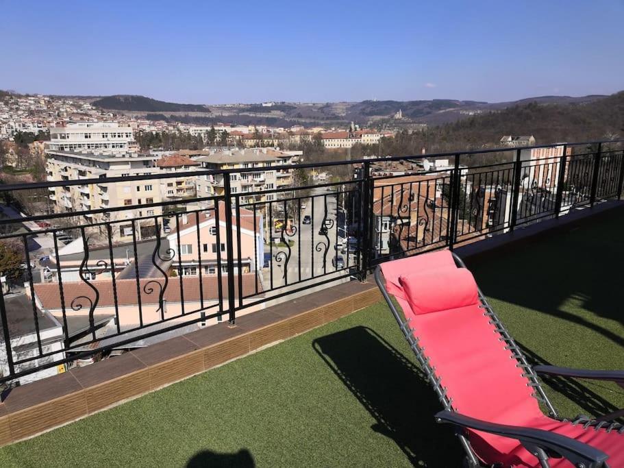 Unique Studio- Great Balcony And View! Parking Possibility! Veliko Tărnovo Exterior foto