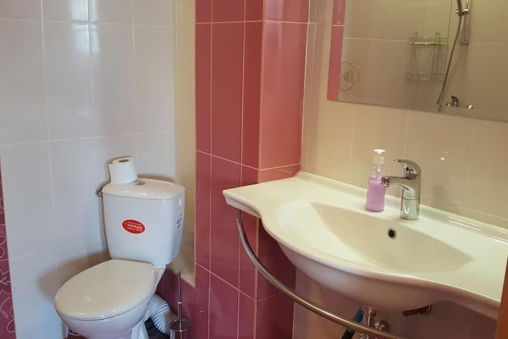 Unique Studio- Great Balcony And View! Parking Possibility! Veliko Tărnovo Exterior foto